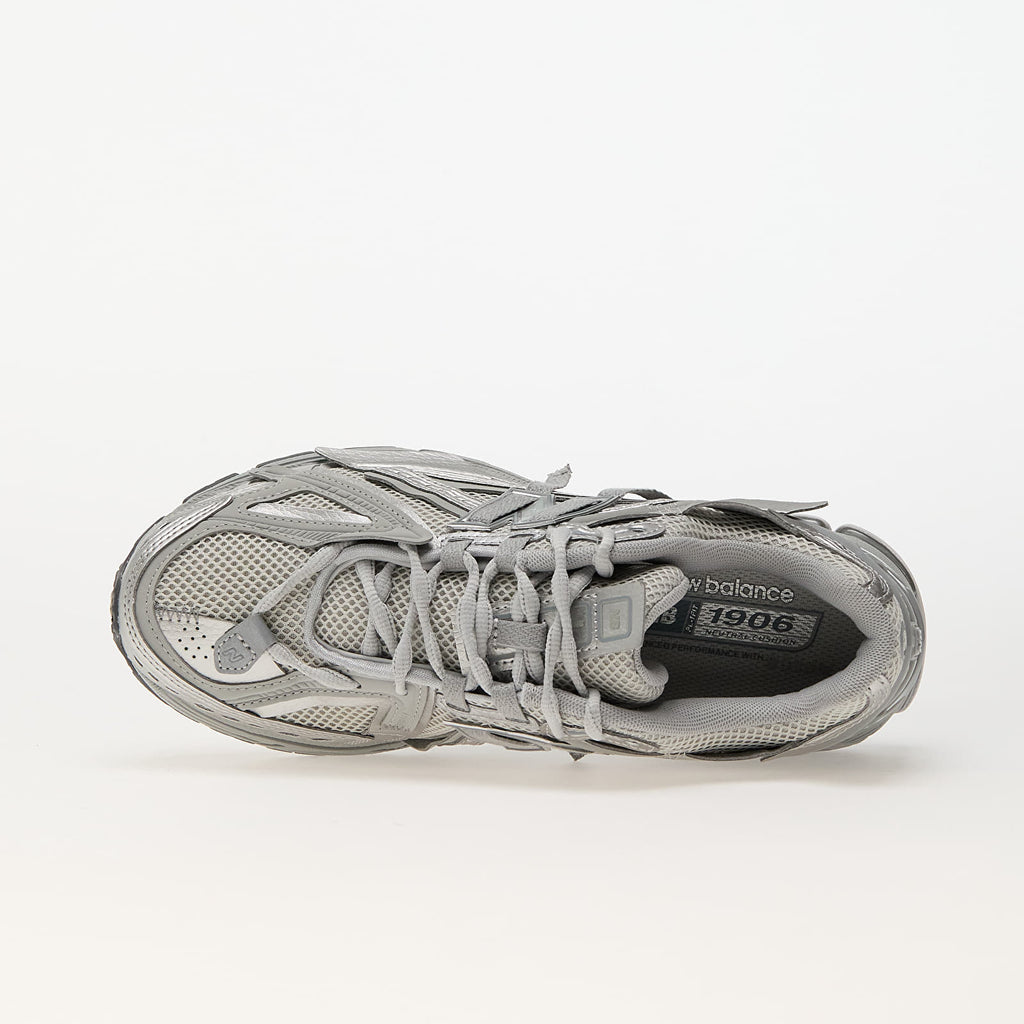 1906A Grey metalic 2025 (lacets offet)