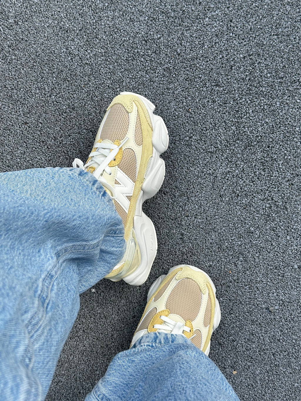 9060R — Beige/Jaune