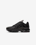 Air Max Plus triple black