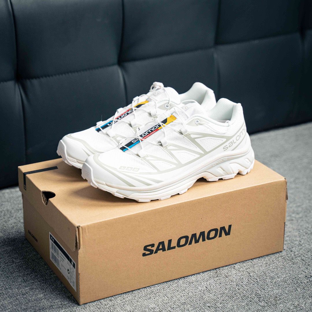 sneakers White