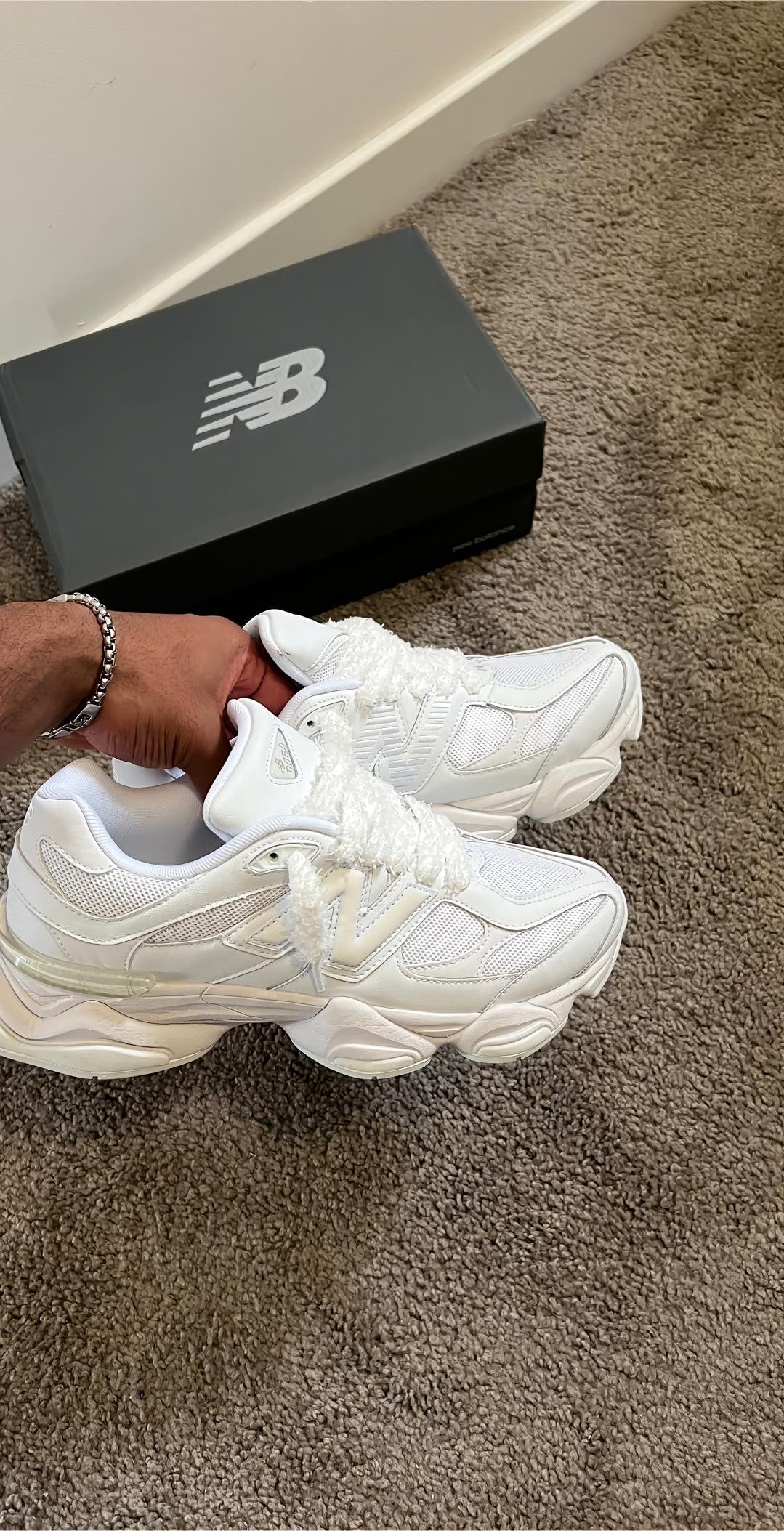 9060 White