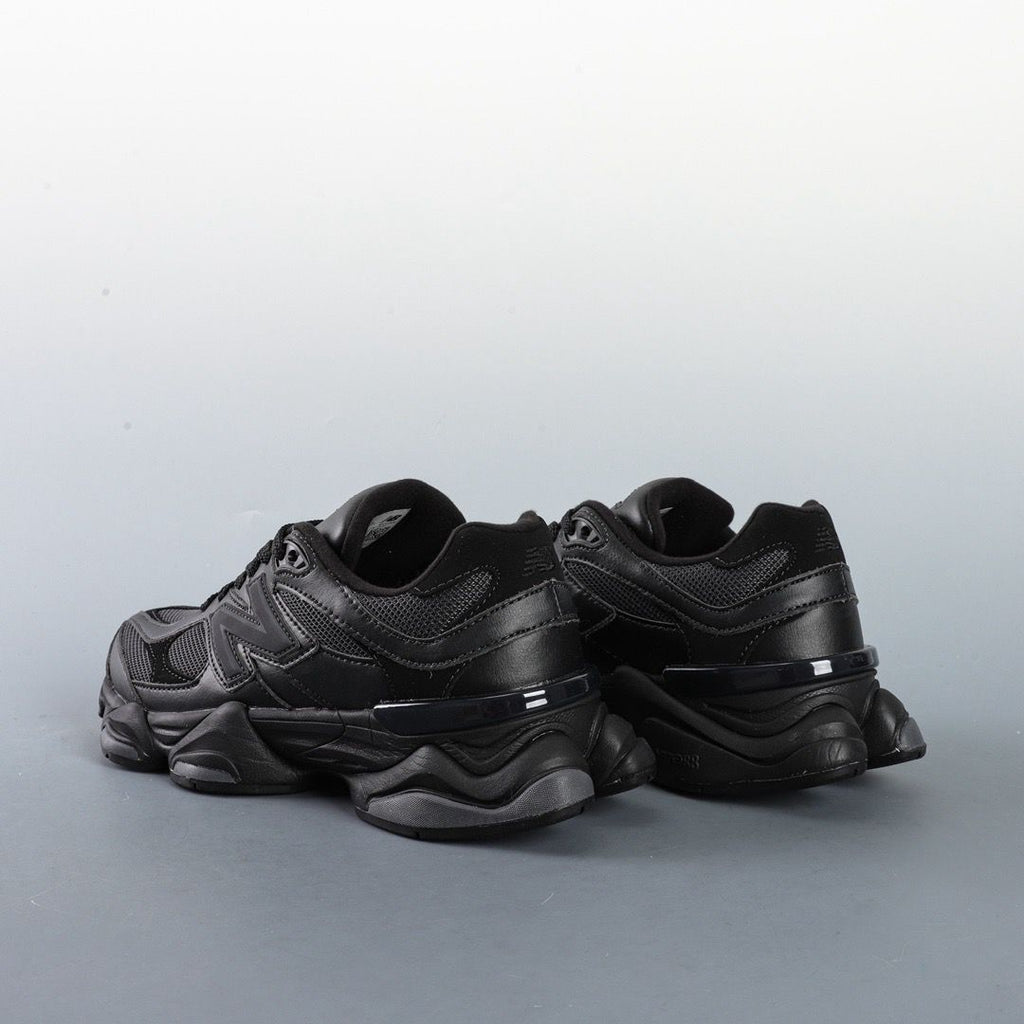 9060 Triple BLACK Leather