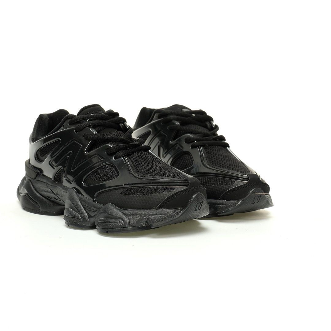 9060 Sea Stone Black