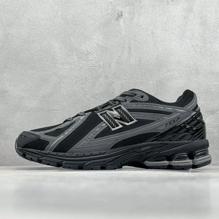 1906R Black 2025