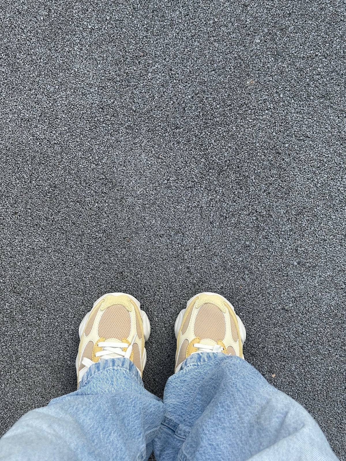 9060R — Beige/Jaune