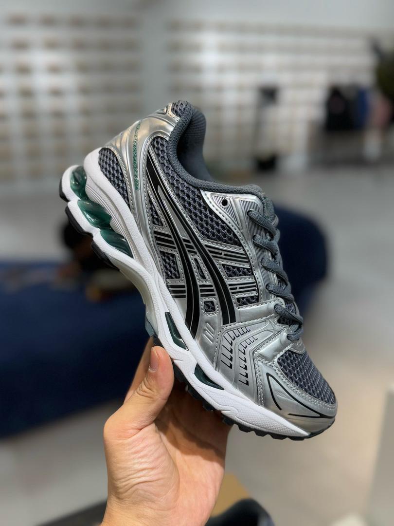 baskets Gel Kayano 14 grey