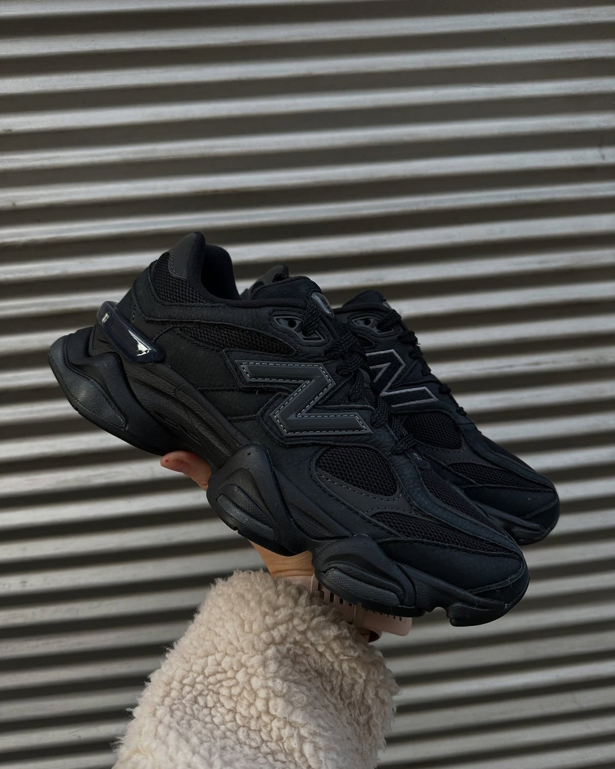 9060 "Black cat"