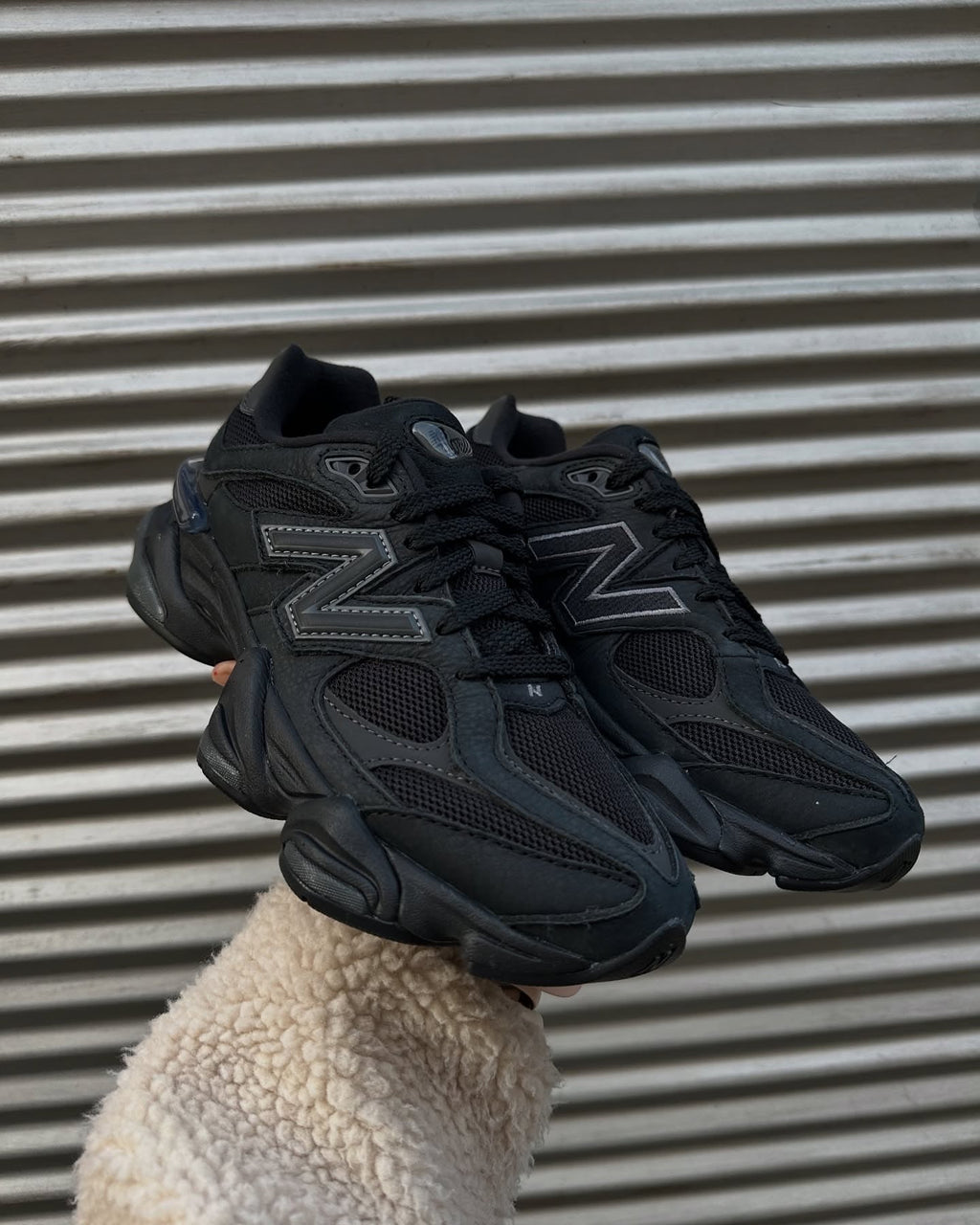 9060 "Black cat"
