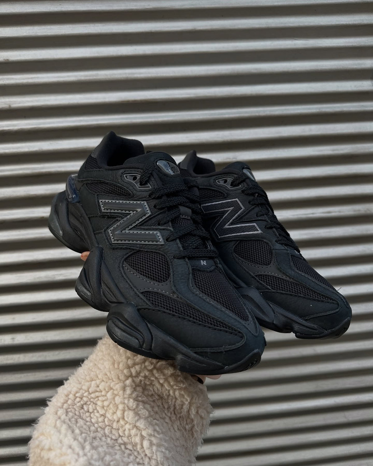 9060 "Black cat"