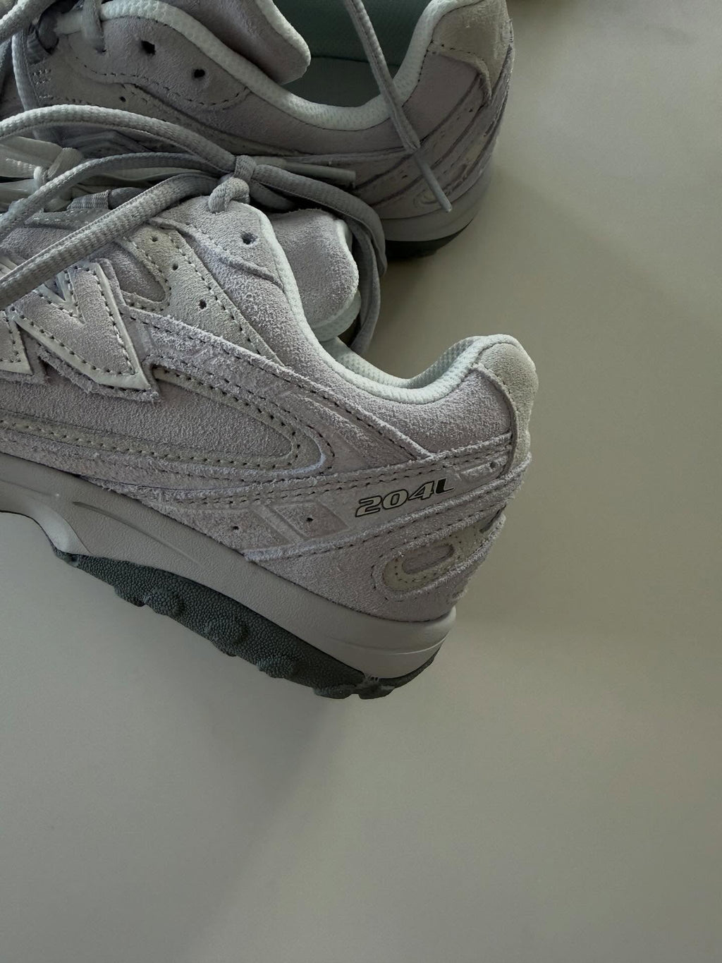 204L Grey
