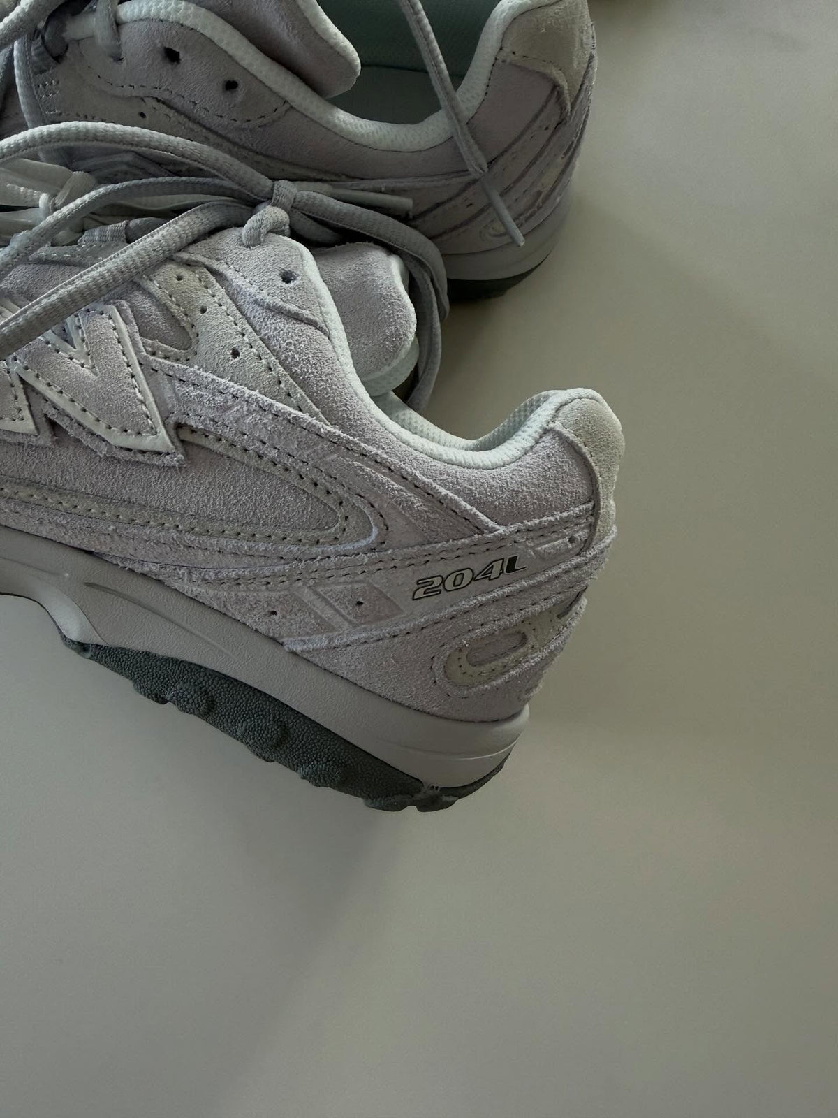 204L Grey