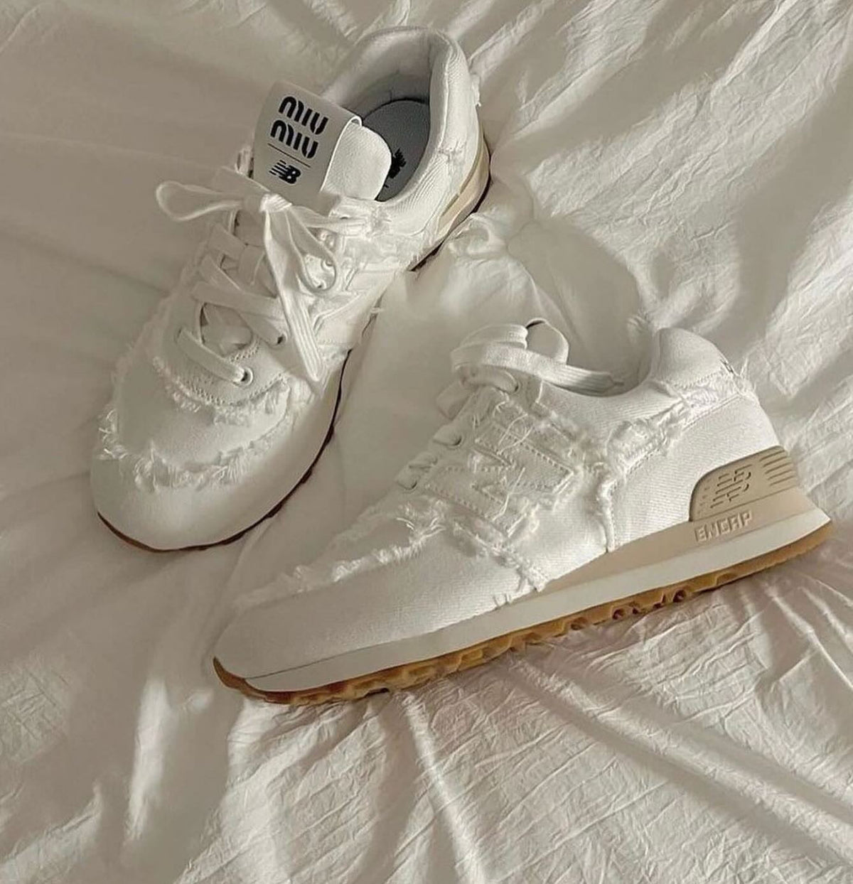574 Denim Blanc