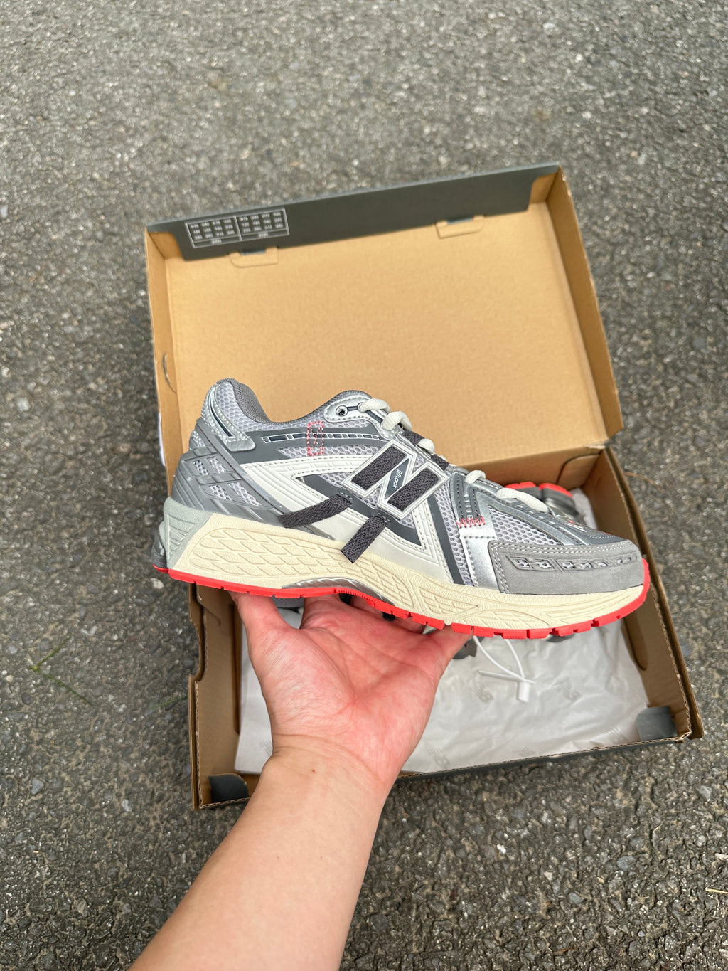 1906A Deep GREY