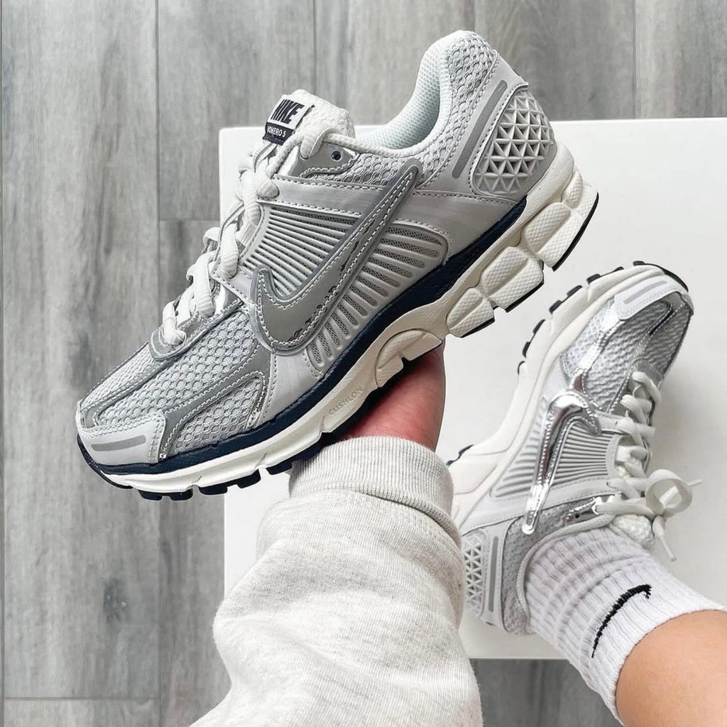 Zoom Vomero 5 GREY 099