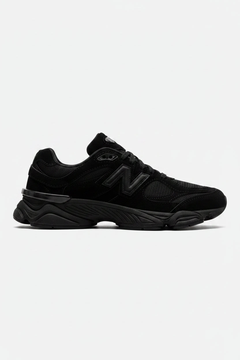 9060 Black