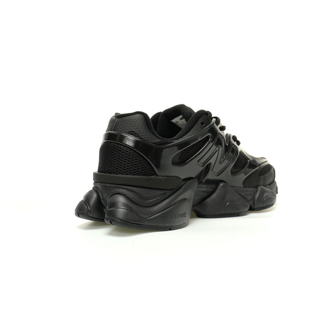 9060 Sea Stone Black