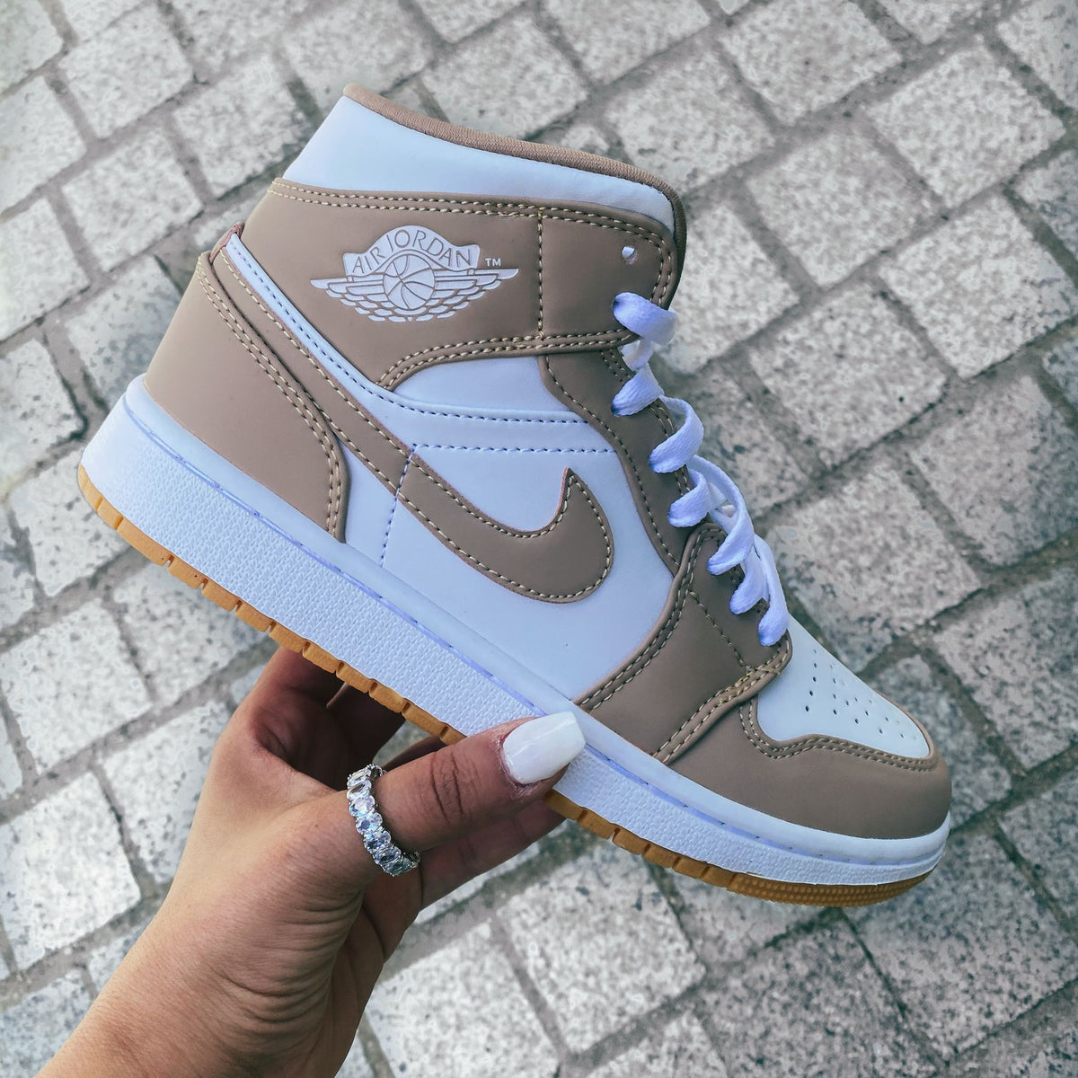 Sneakers - nude