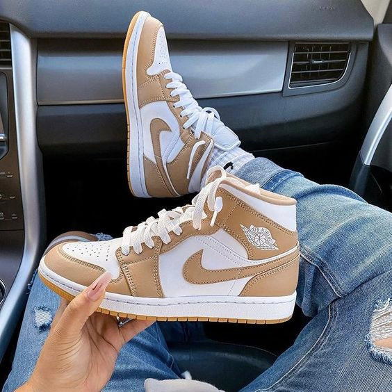 Sneakers - nude